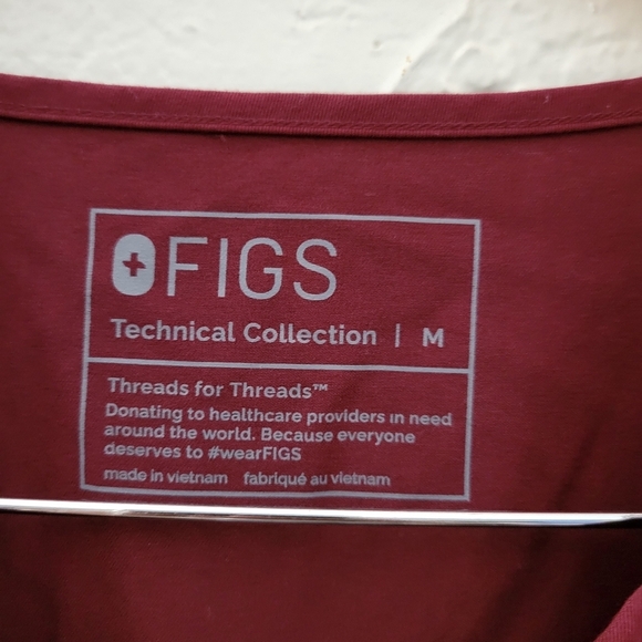 Figs Bundle Casma Three-Pocket Scrub Tops Medium - Picture 10 of 12